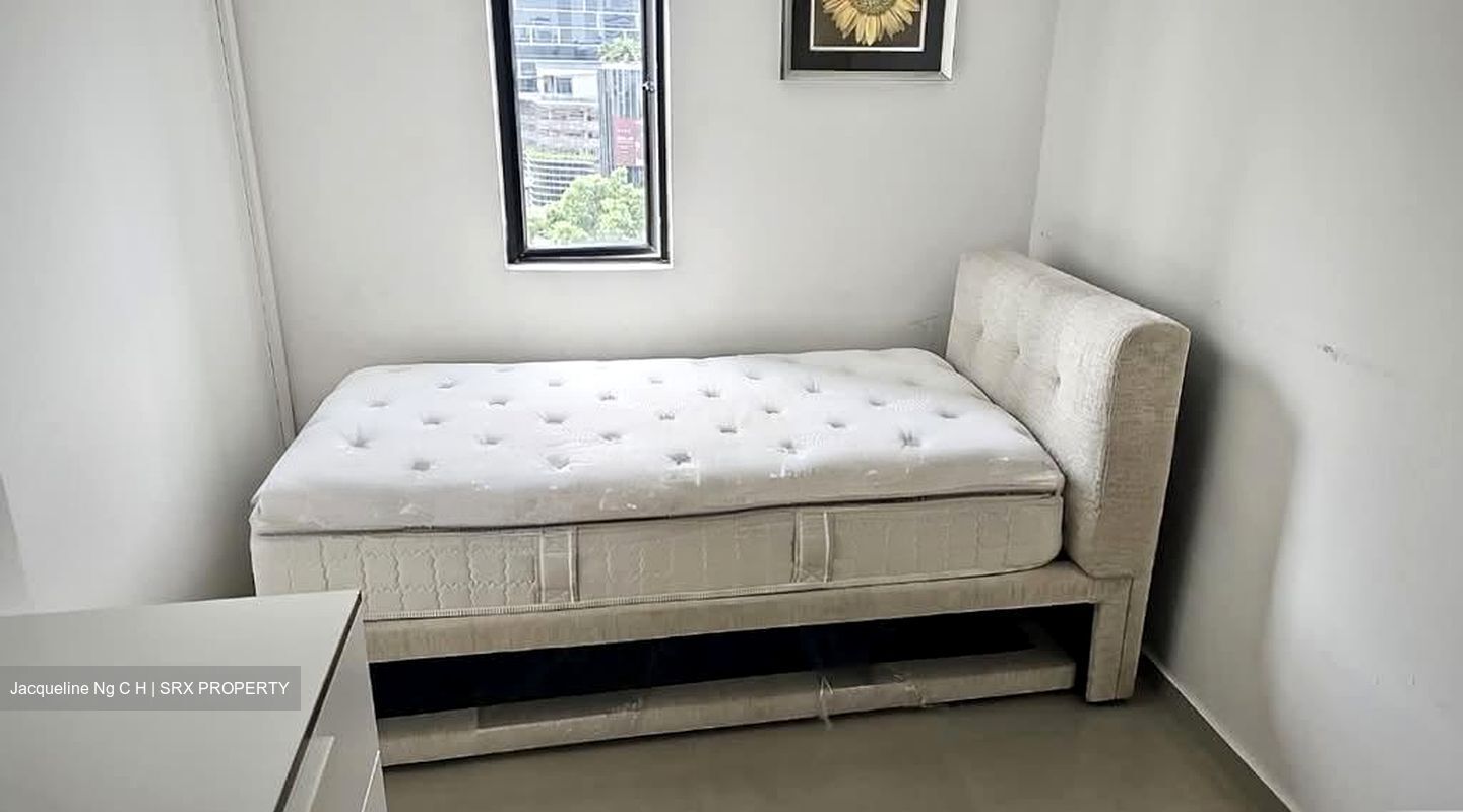 Queensway Tower / Queensway Shopping Centre (D3), Apartment #571700071